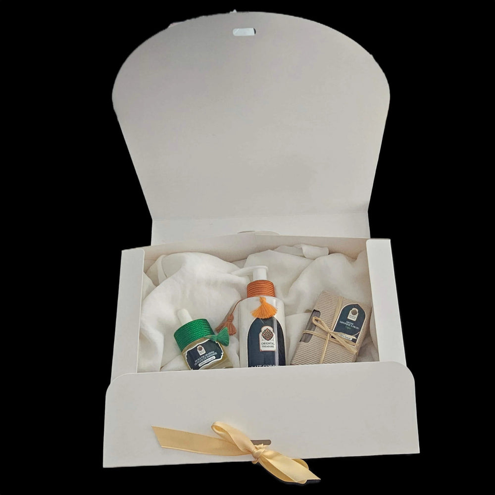 Coffret cadeau pour grand mère qui contient : un savon à la figue de barbarie, un lait hydratant à l'argan et à la fleur d'oranger, une huile de pépin de figue de barbarie bio