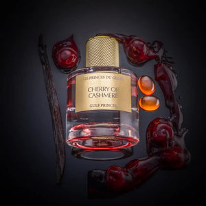 Flacon de parfum cherry of cashmere avec ses notes à la cerise, la vanille, l'ambre et patchouli