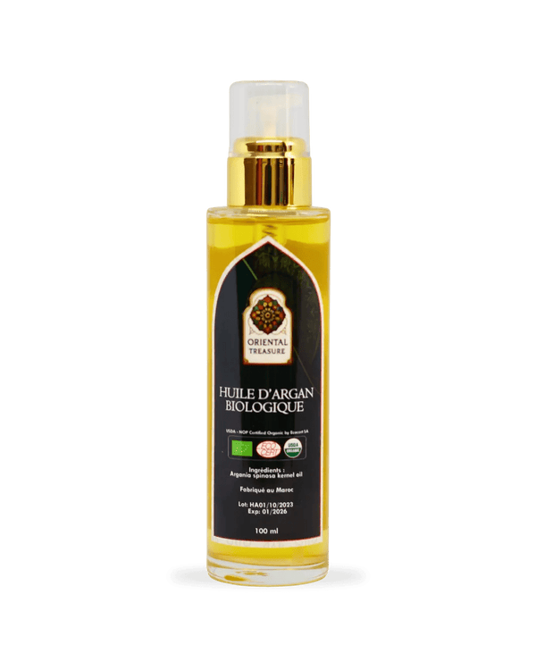 Flacon d'huile cosmétique d'argan, une huile hydratante pour les cheveux, le corps, le visage et les ongles